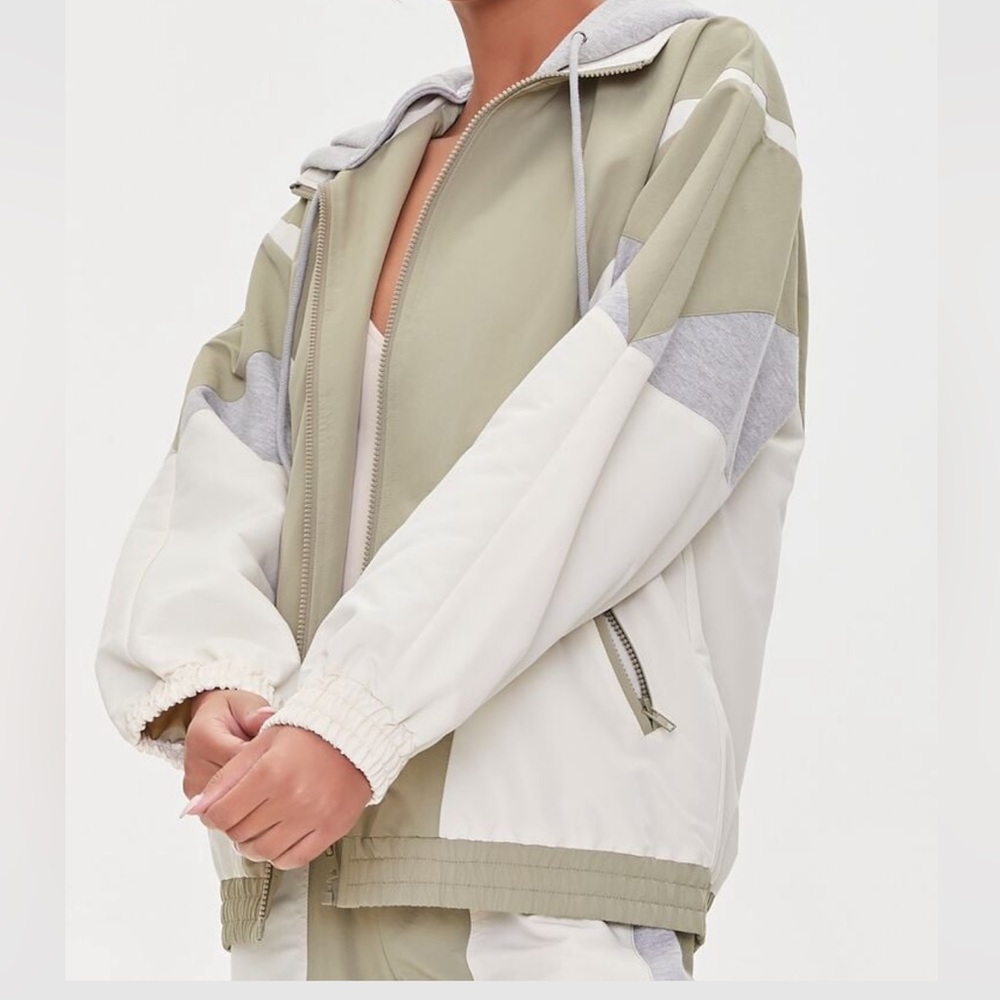 Color Block zip up hooded jacket, size S